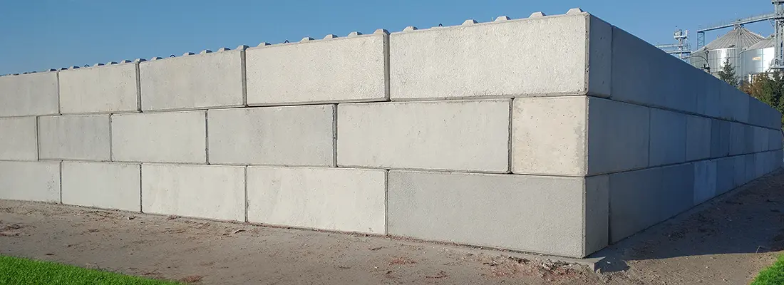 mur oporowy z legobloków
